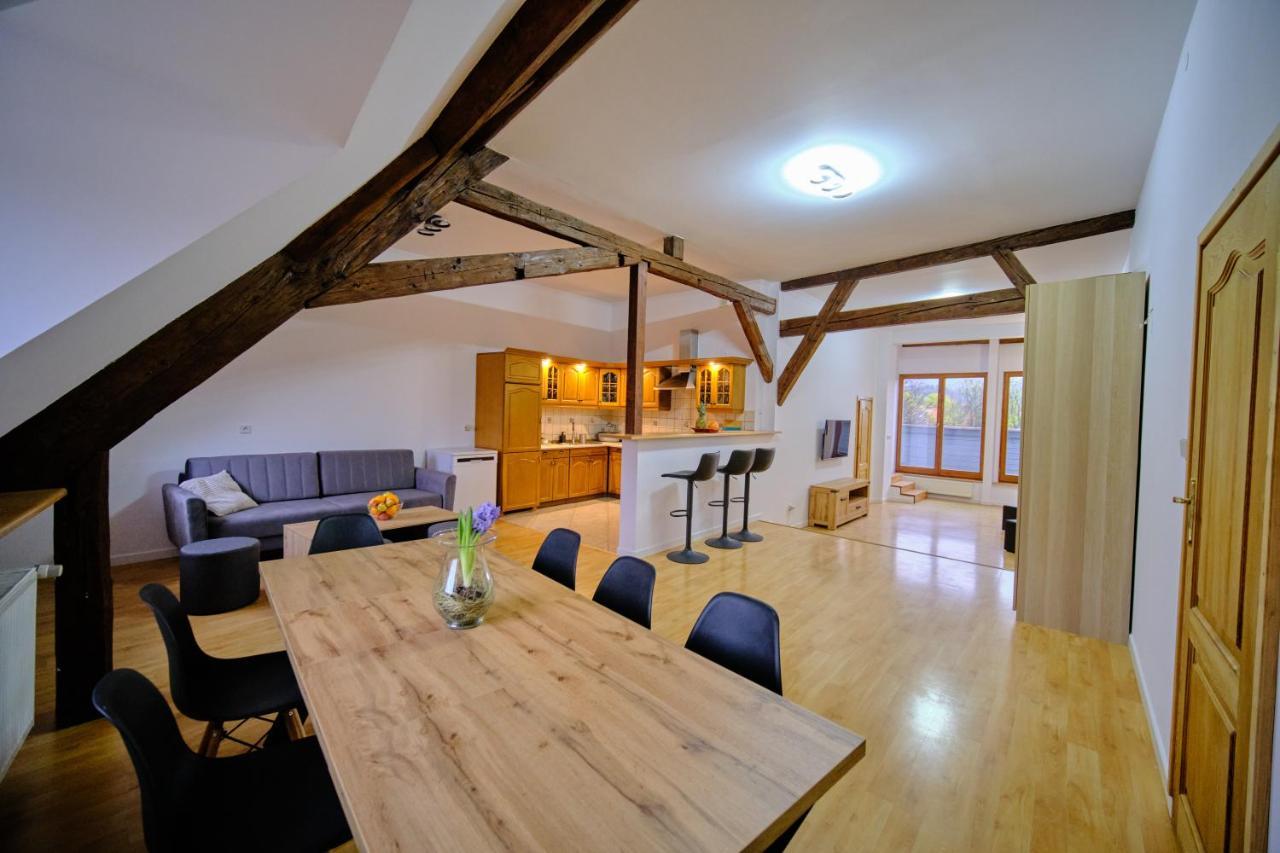 קובארה Urania Apartamenty חדר תמונה